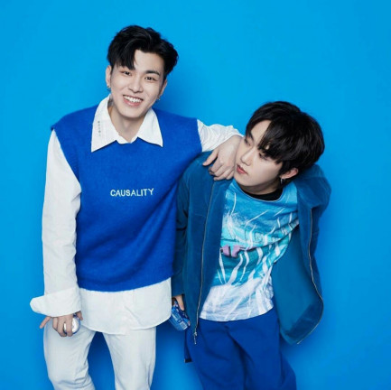 19c27d3fdea74f1b6dfde657807e2a12