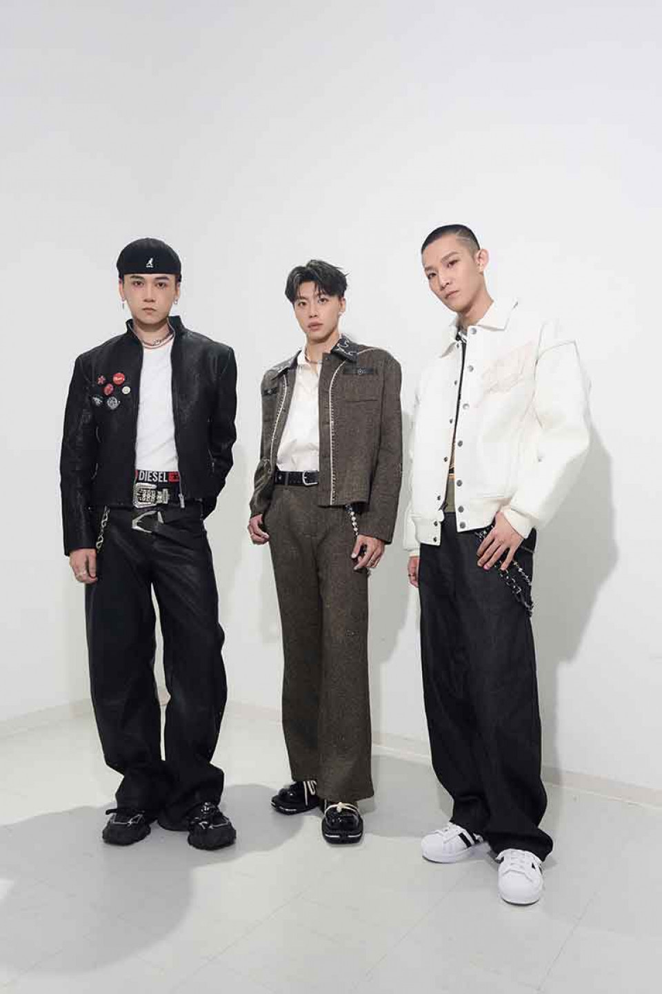 祖安(左起)、文廷、煥鈞