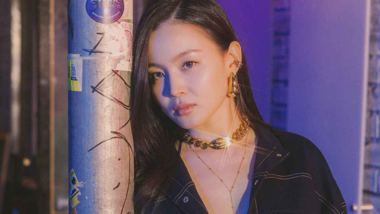 睽違 10 年在台舉辦專場 深受喜愛的療癒歌姬 LeeHi 李遐怡回來了！DOK2擔任嘉賓力挺