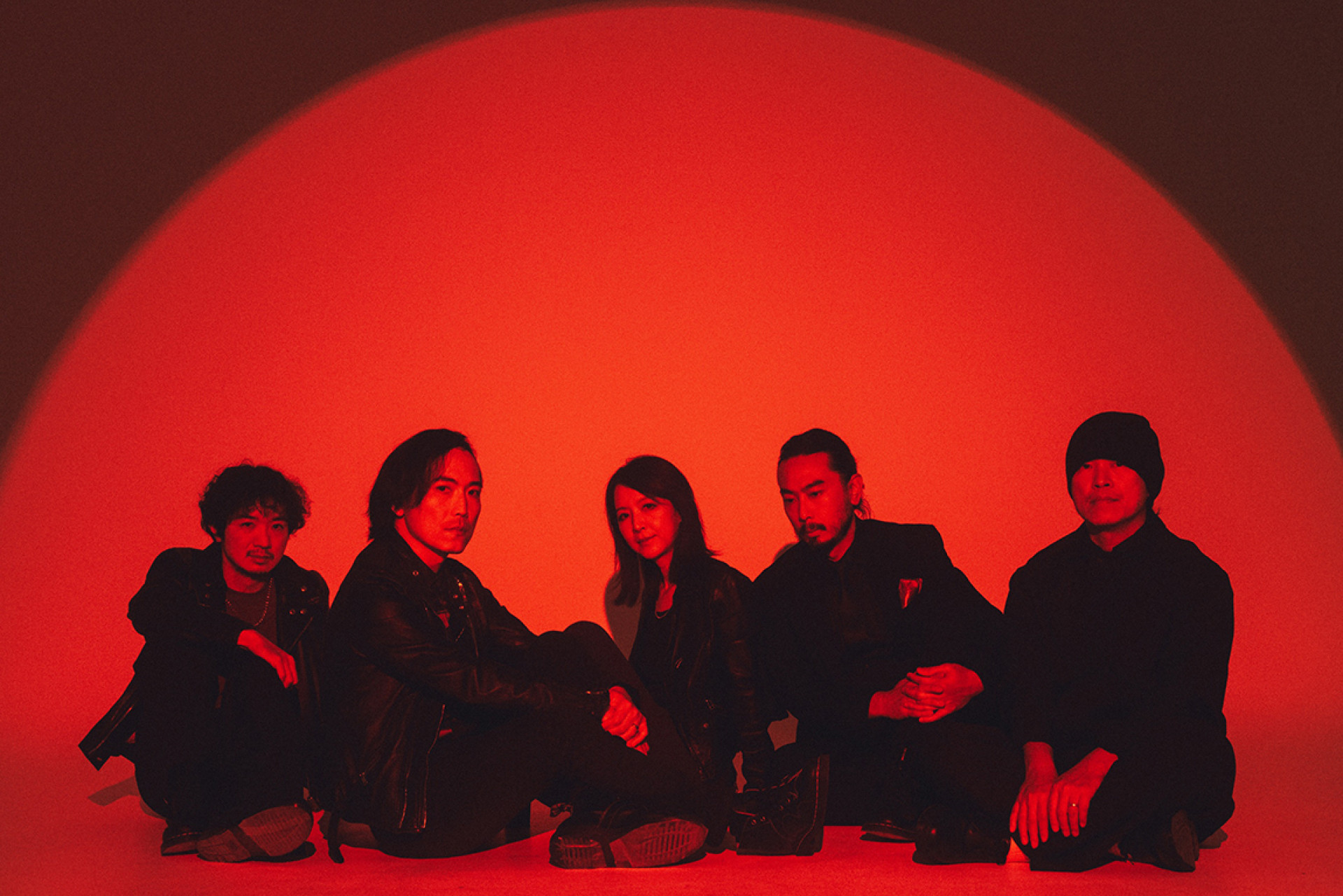 全新聲猛單曲〈撲向那隻狼〉 唱盡人類貪婪 創作靈感來自《華爾街之狼》