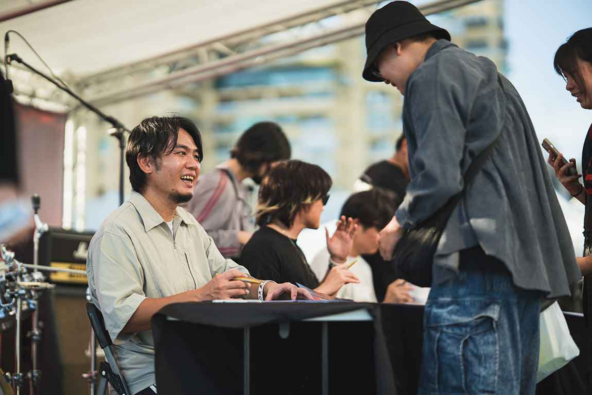滅火器於高雄流行音樂中心外舉辦謝票簽唱會
