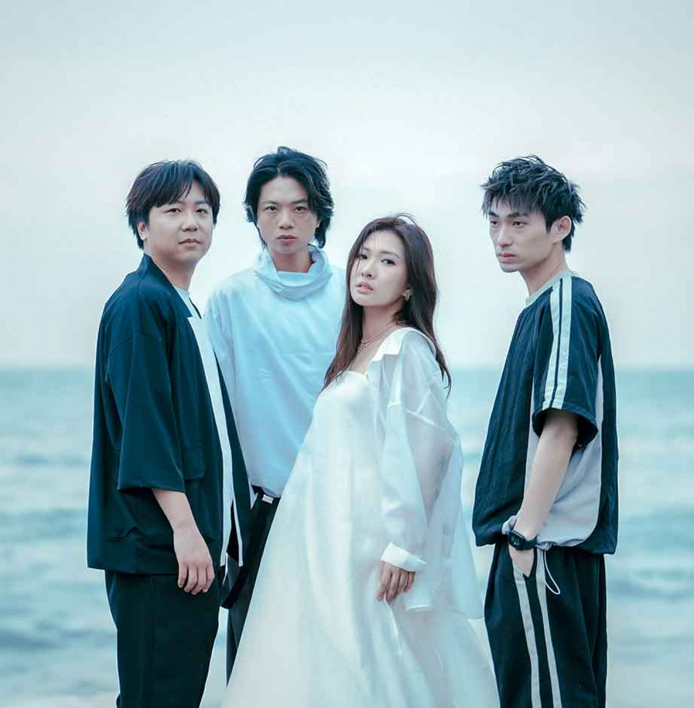 「奇蹟系創作女聲」Yokez葉玉欞×「魯蛇系樂團」八青哥 〈走走停停〉 6_19 各大數位平台全面上線