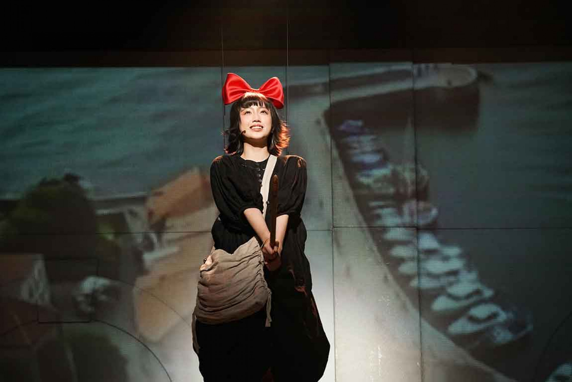 日本真人版《魔女宅急便》音樂劇