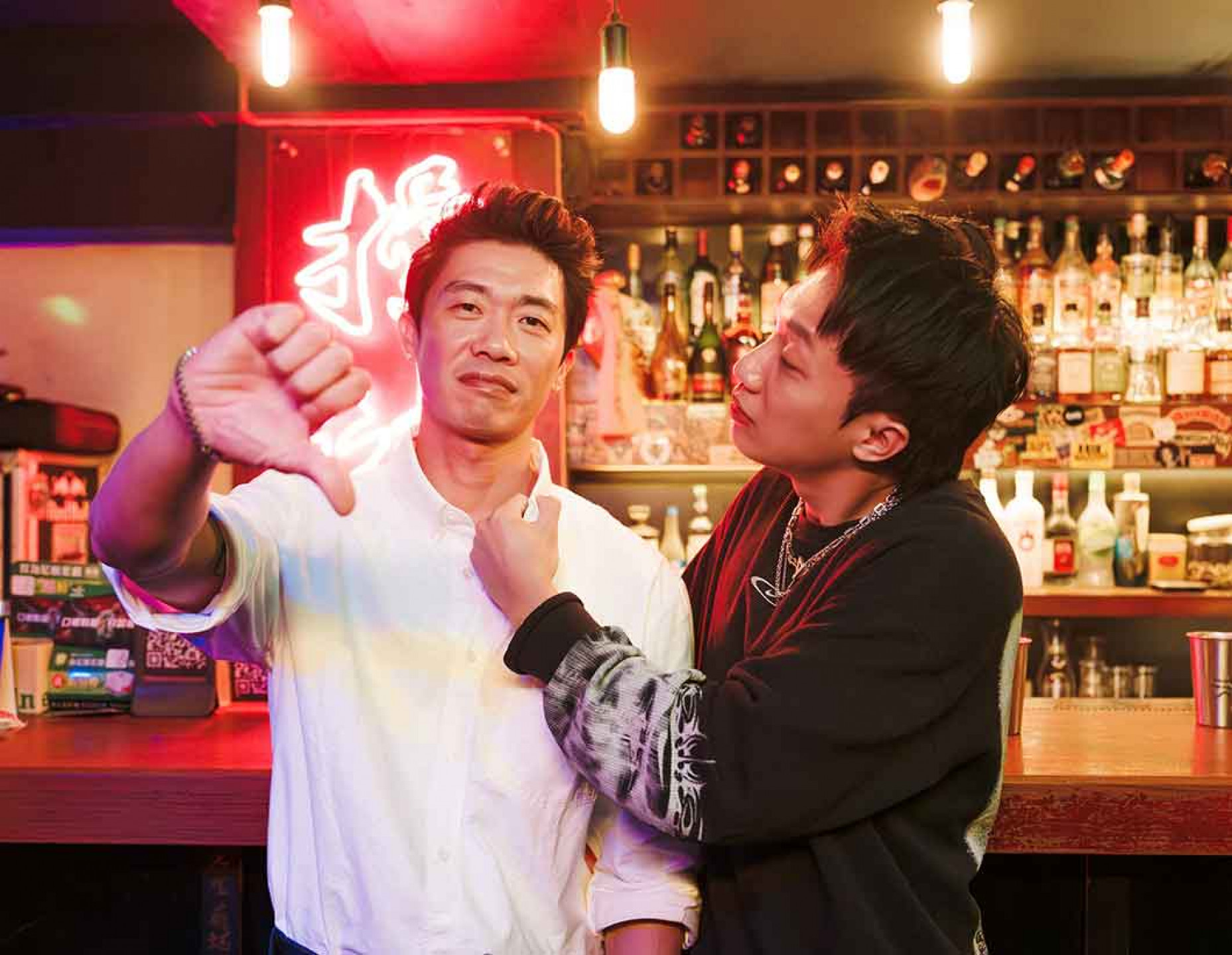 DJ MR.GIN(左)、Leerix 李瑞(右)