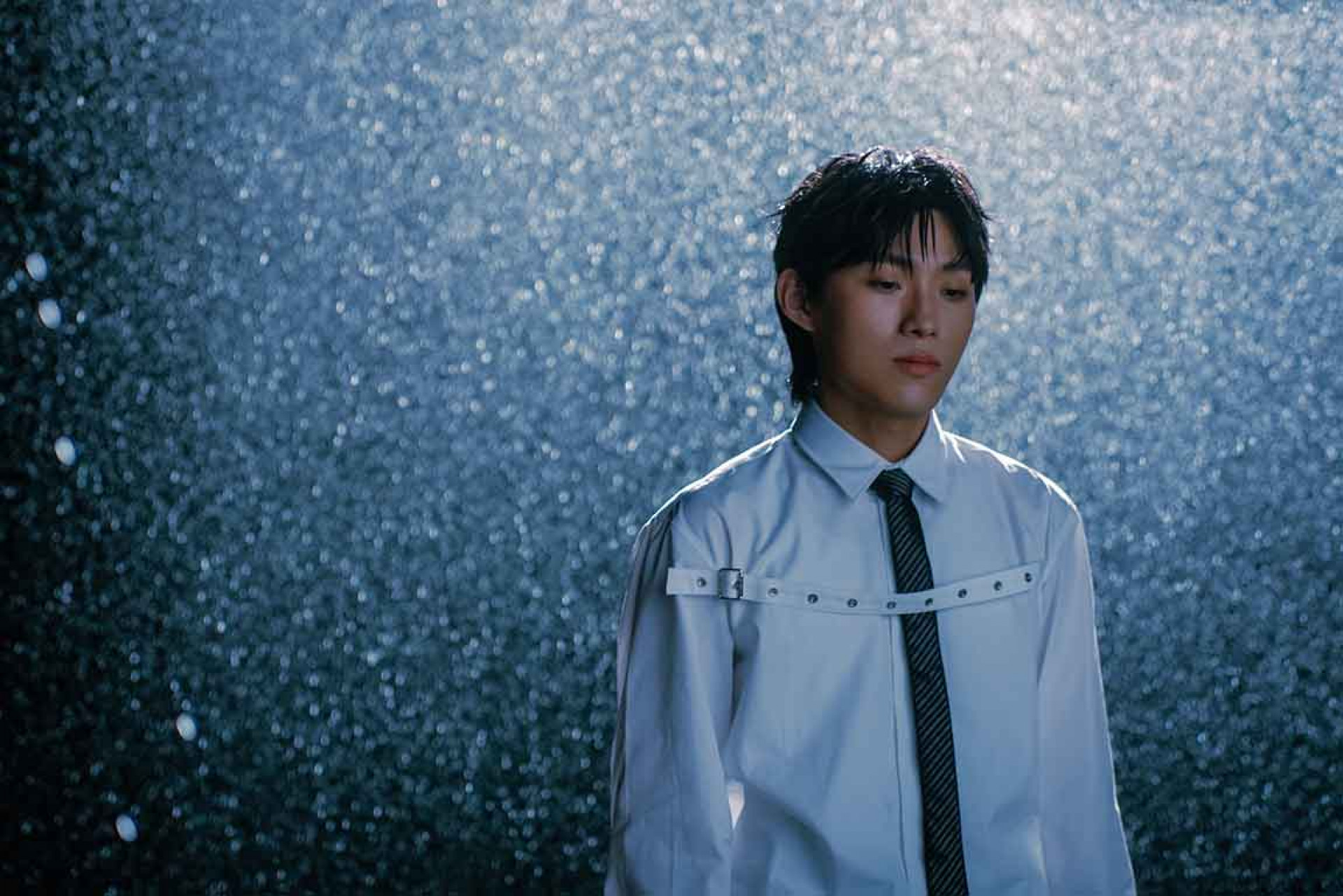 Juice Boy 2026年全新單曲〈等雨停〉正式上線（圖_ 華納音樂 提供）