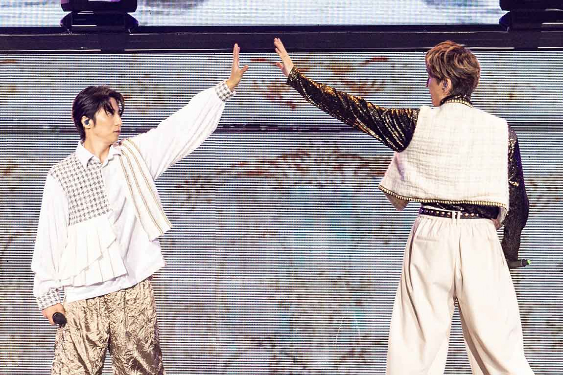 《w-inds. 25th Anniversary Best Single LIVE TOUR 2026 “GOLDEN SINGLES”》