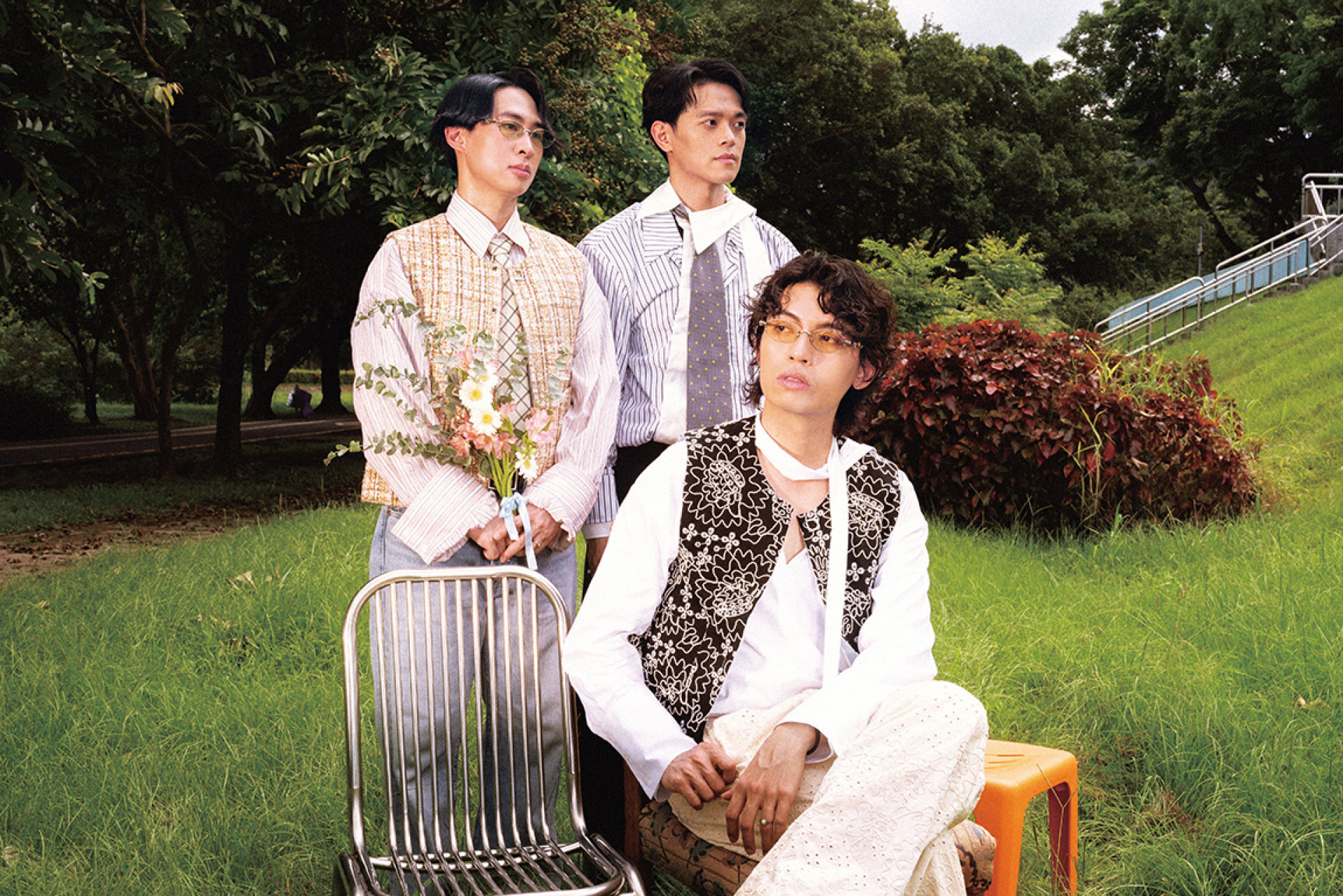椅子樂團成軍十週年推出全新單曲〈Rolling On, Marching On〉