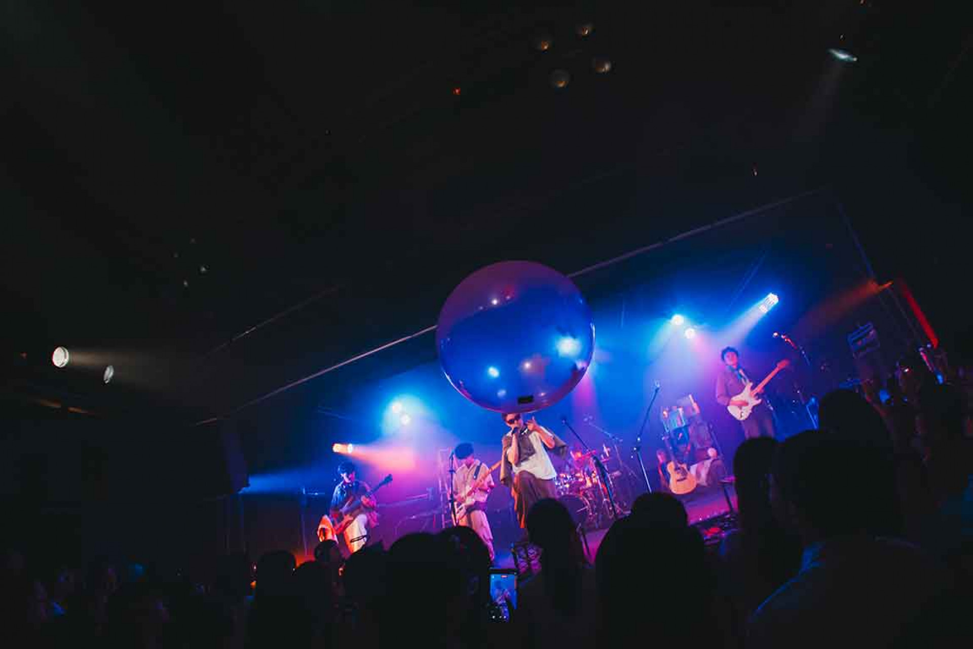 羊米人 YUMMY MAN 5 日晚間於台北 THE WALL 舉辦《飛天摩托車》演唱會