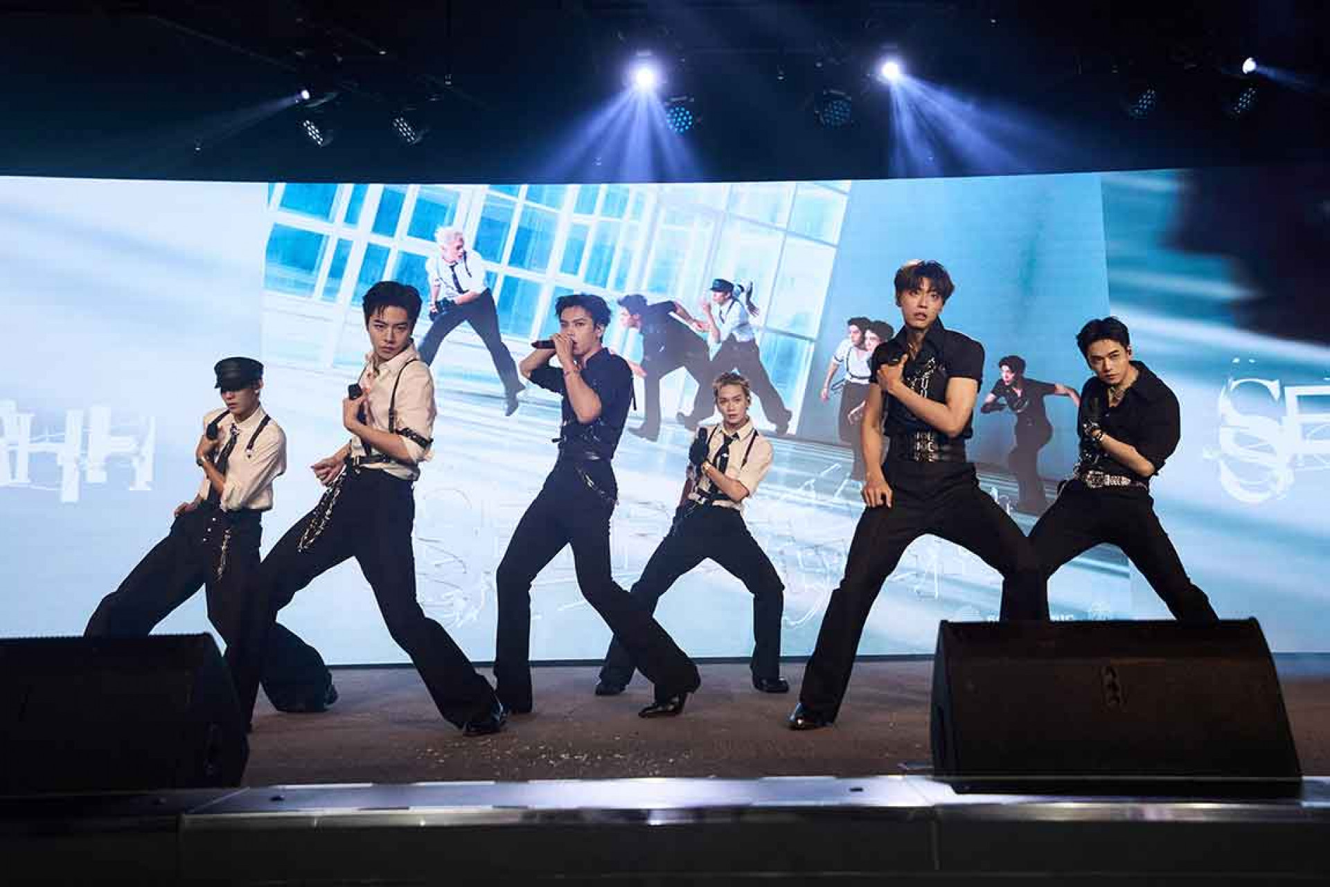 Ozone迎來成軍四週年,舉辦年度FANCON