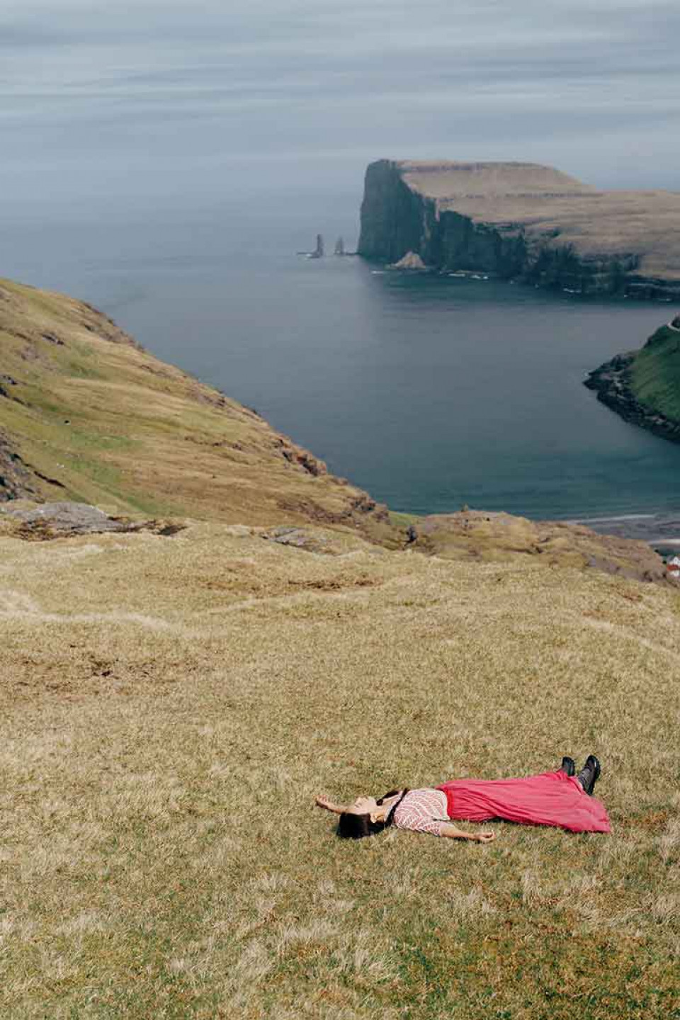 新專輯的英文名稱為《The Land of Maybe》就是法羅群島的英文名。