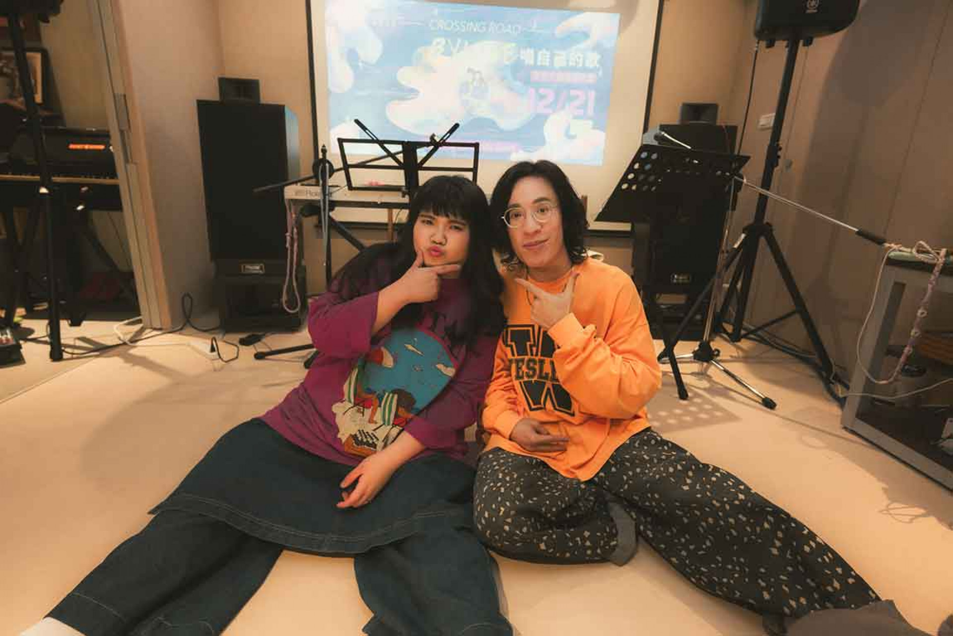 Crossing Road音樂雙人組將在雙十節於女巫店舉辦專場(游怡婷提供、謝艾倫攝)