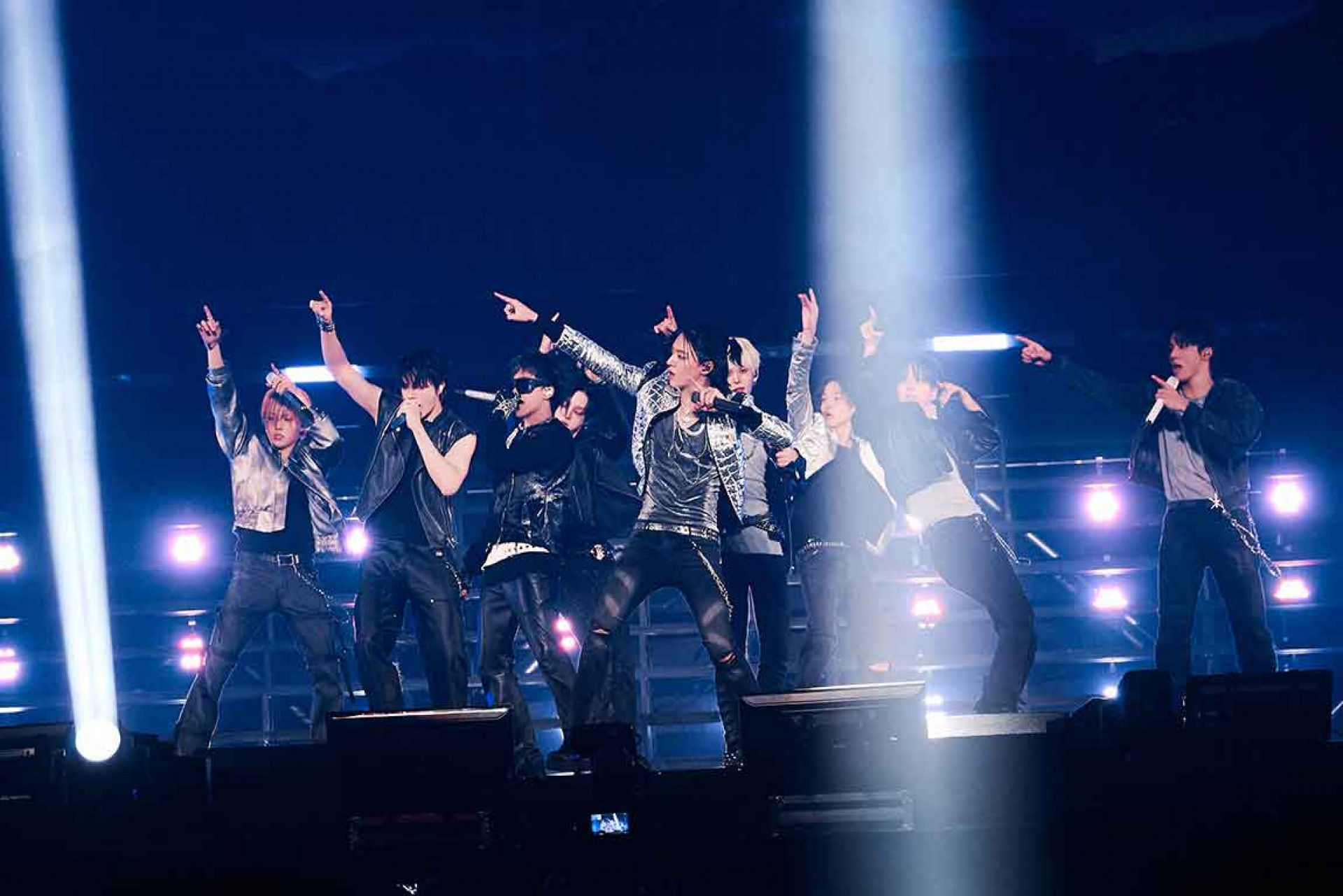 「TREASURE THE STAGE 2026 NEW WAV：LIVE」