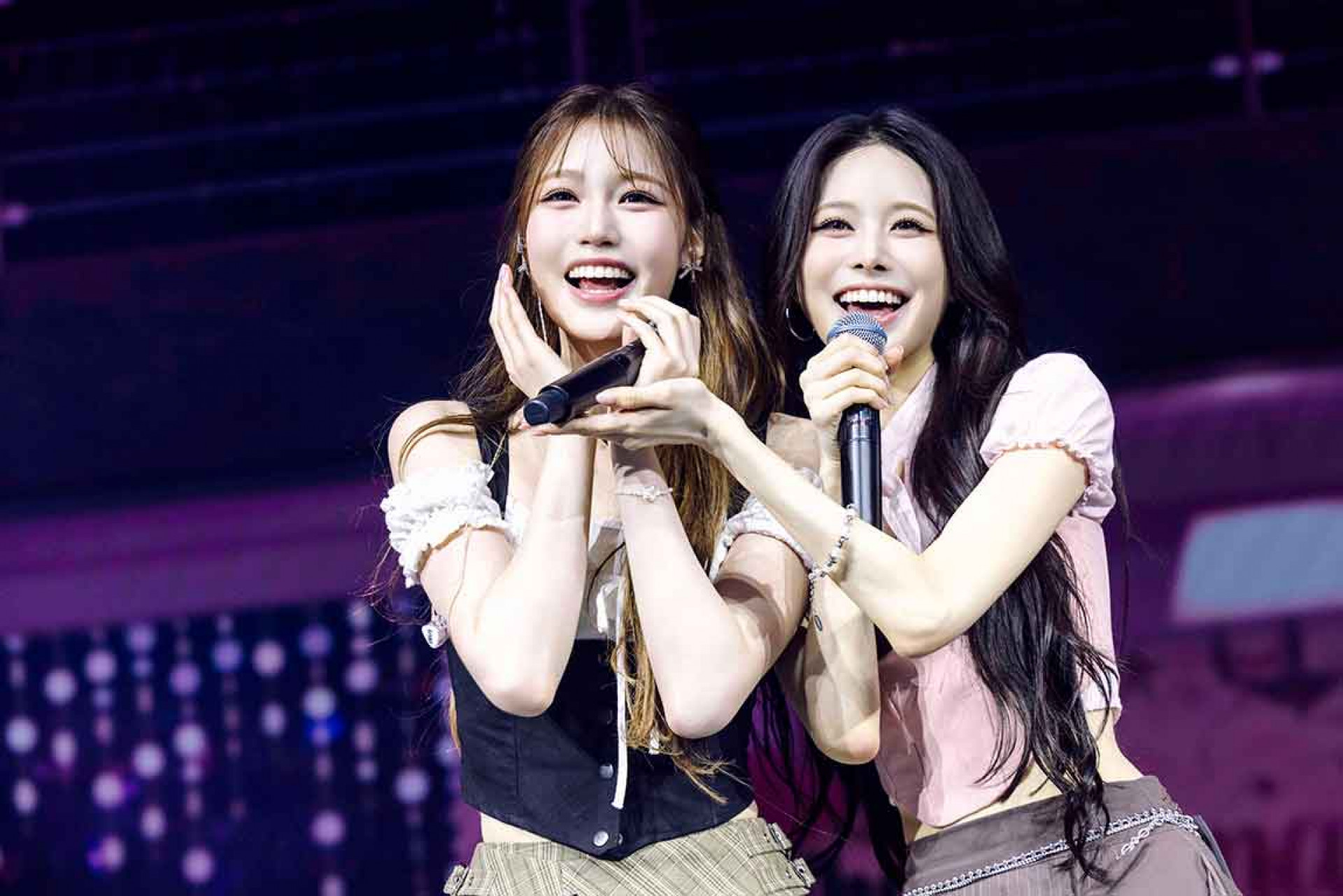 izna更帶來小分隊限定舞台驚豔粉絲  左起：JEONG SAE BI鄭勢譬、BANG JEE MIN方智玟(圖_ 光尚娛樂 提供）