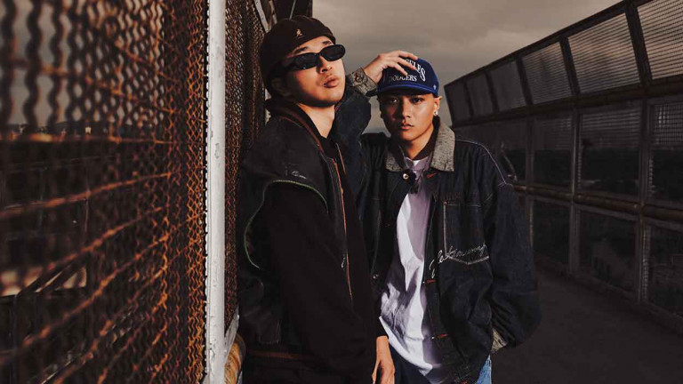 金音入圍＋大嘻哈冠軍！KNOWTIS 攜手 YoungLee 10/16 發佈新曲〈Baggy Pants〉