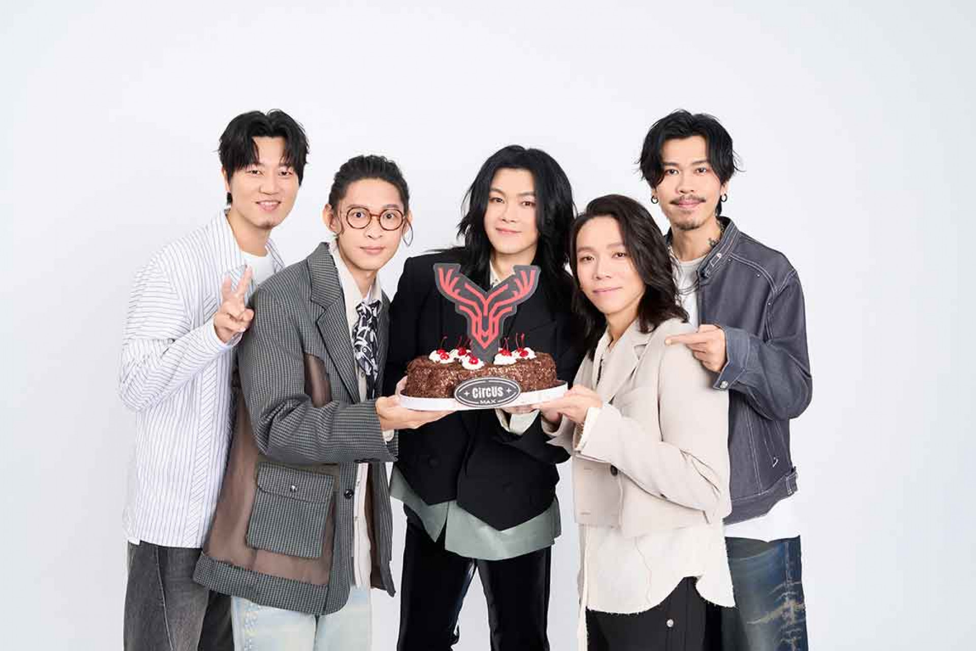 金曲樂團麋先生成團14週年開直播慶生與歌迷同歡。（相信音樂提供） 