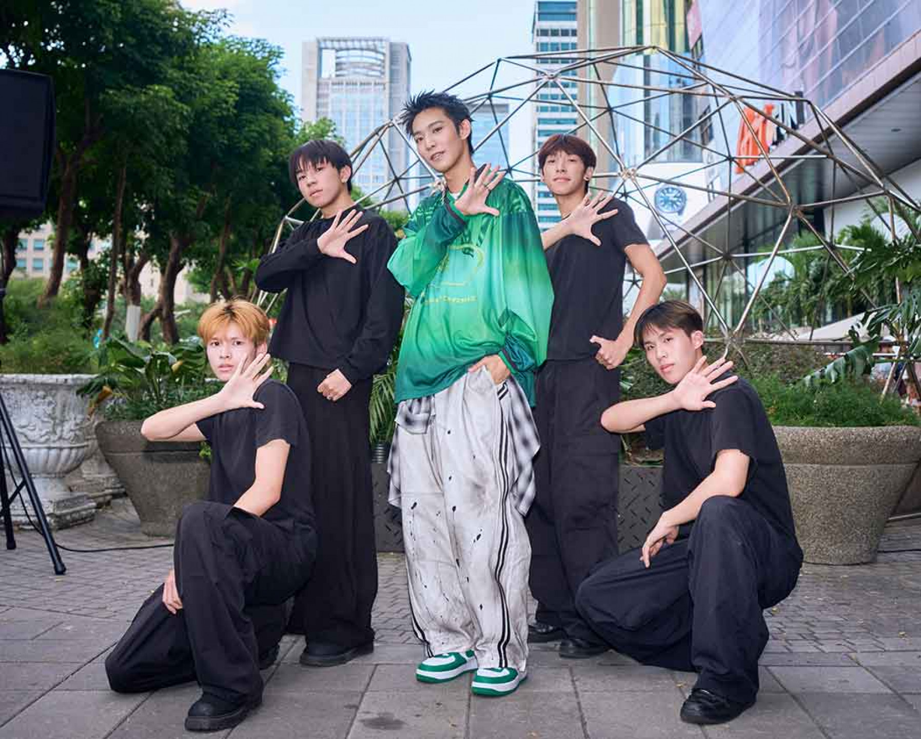 超人氣第一男團Ozone舞蹈擔當煥鈞Rex O.A.O.千呼萬喚 推出個人單曲〈一對一〉
