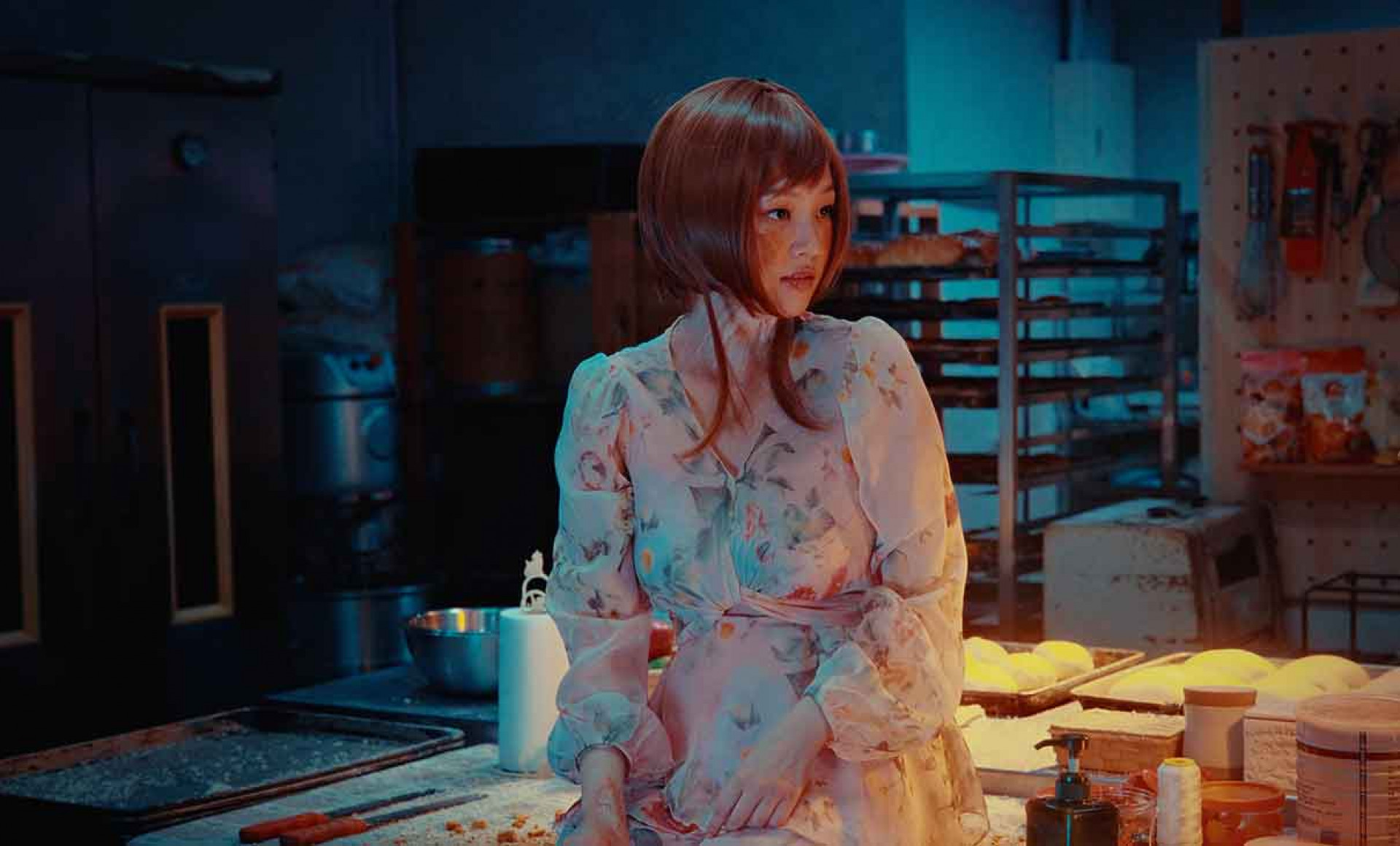 ANGIE安吉跨足戲劇領域 首度擔綱主演電影短片《那個掉屑的她》。(照片提供：畢業生有限公司)