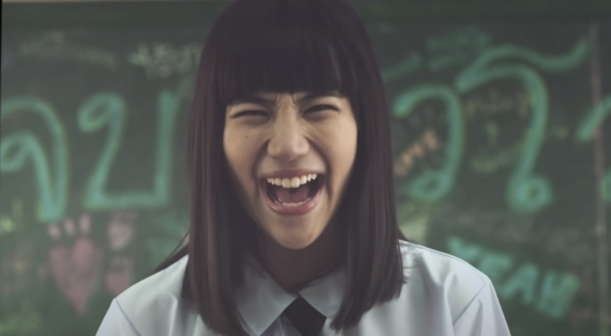 預告第三季？泰國 Netflix 釋出《轉學來的女生》2 小時「娜諾瘋癲狂笑」影片