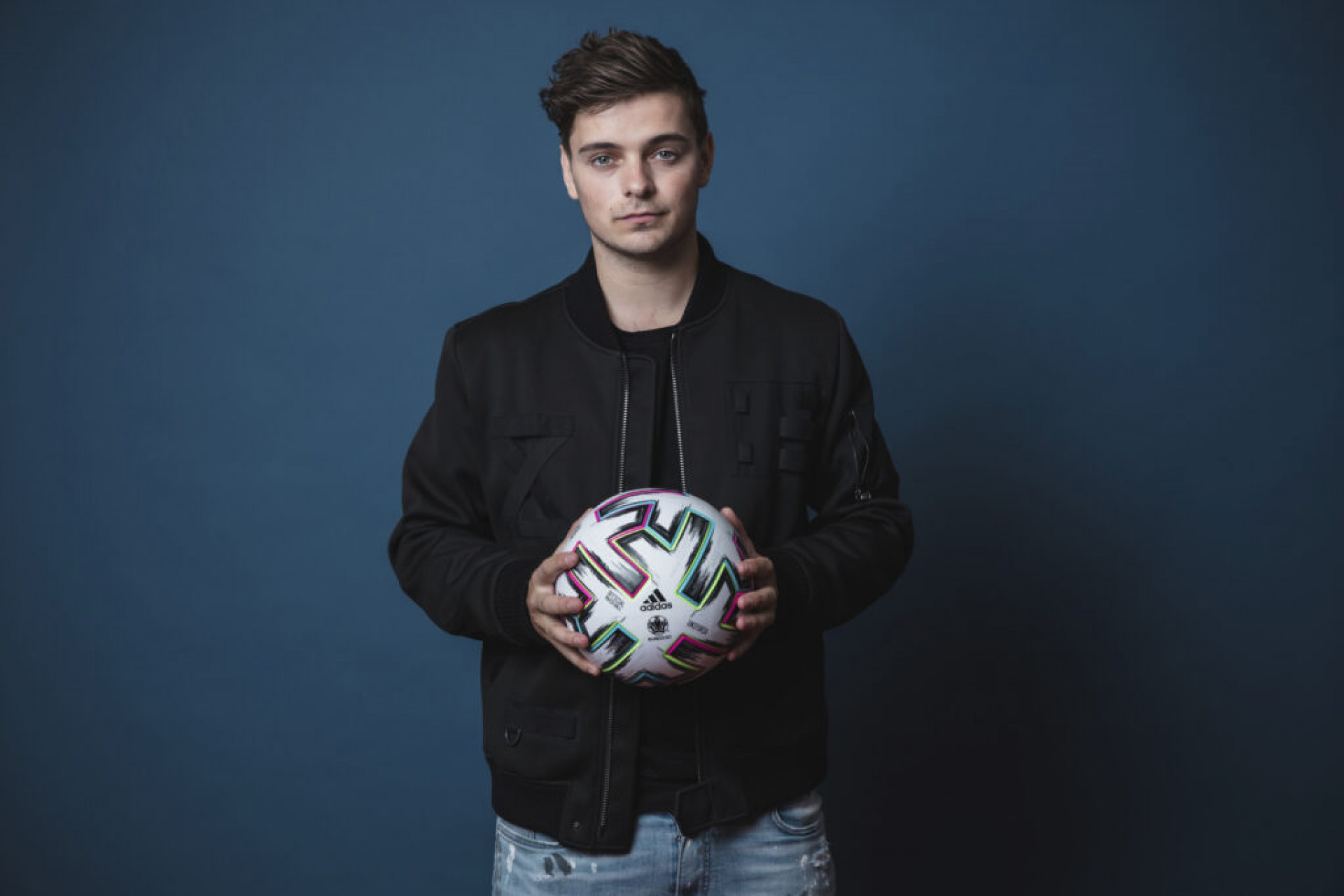 MTV大FUN 送 / Martin Garrix 歐國盃限量紀念球抽獎